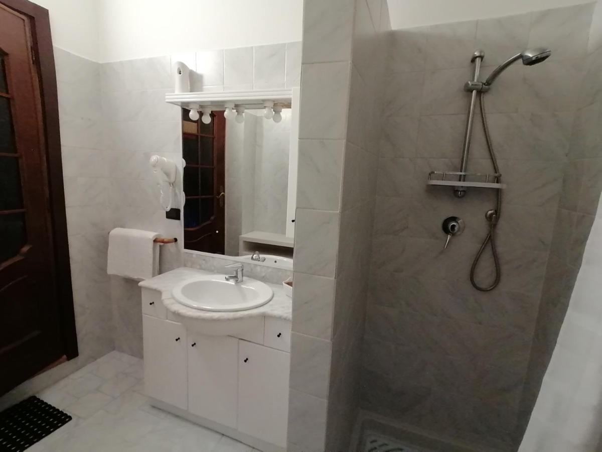 Bed and Breakfast Amo' Le Langhe Narzole Екстер'єр фото