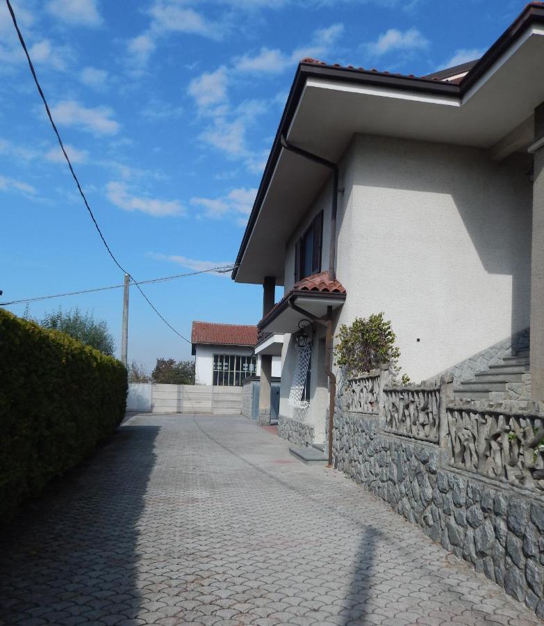 Bed and Breakfast Amo' Le Langhe Narzole Екстер'єр фото