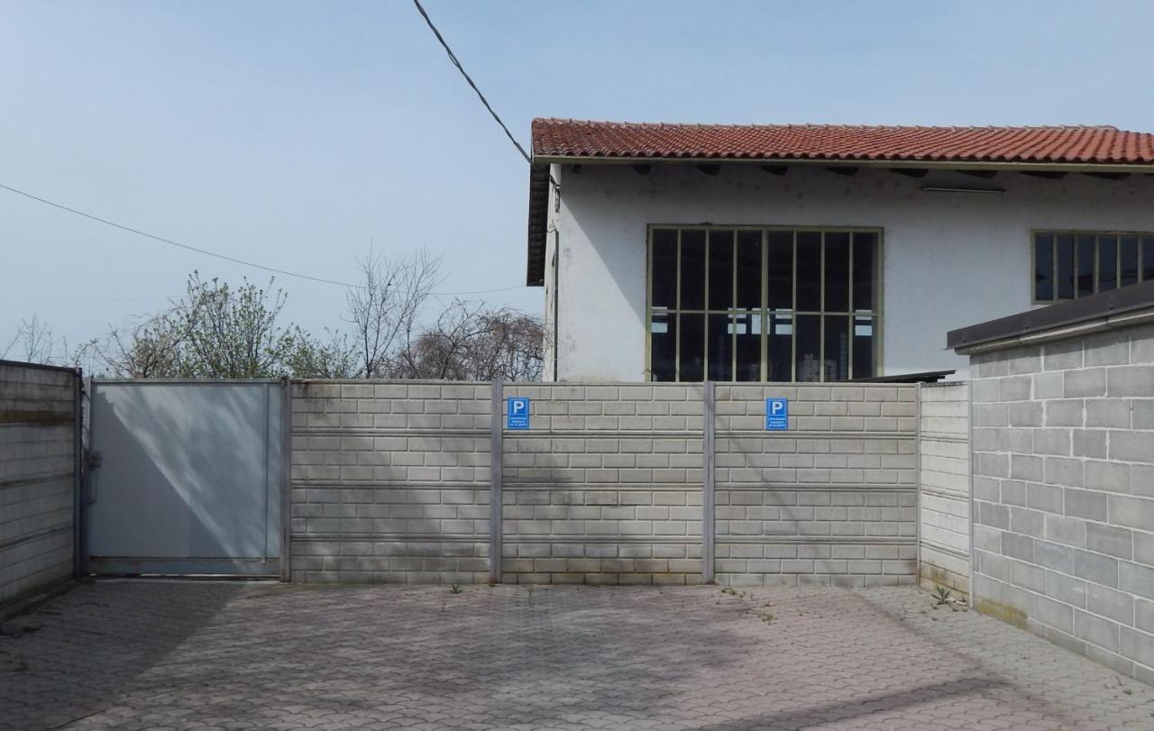 Bed and Breakfast Amo' Le Langhe Narzole Екстер'єр фото