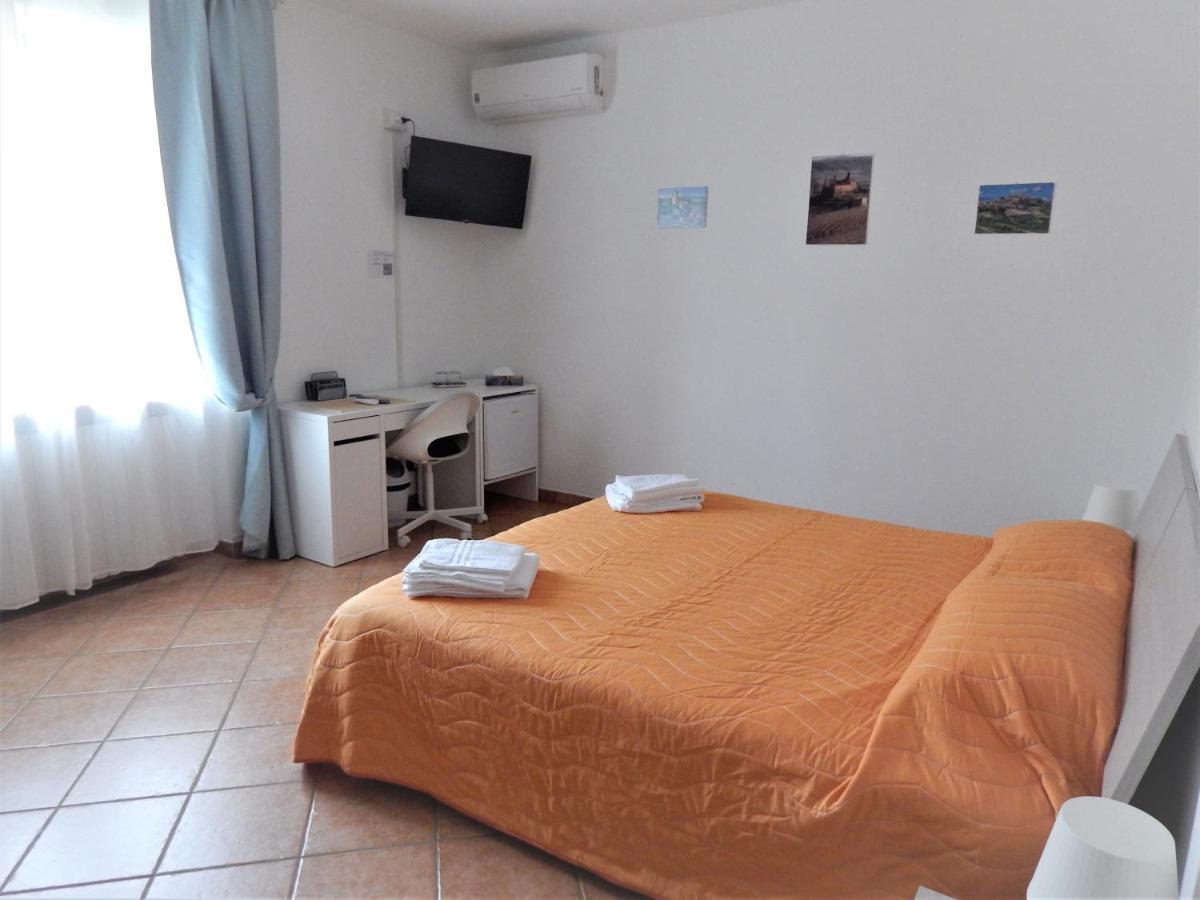 Bed and Breakfast Amo' Le Langhe Narzole Екстер'єр фото